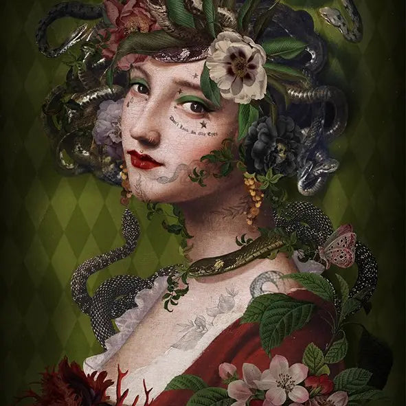 Voglio Bene Wall Hanging Medusa